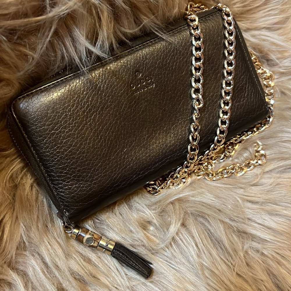 Pre-loved💛 Authentic Gucci Metallic Zippy Bamboo Tassel Wallet